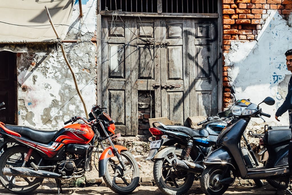 Discover the Ultimate Adventure: Travel in India by Motorcycle